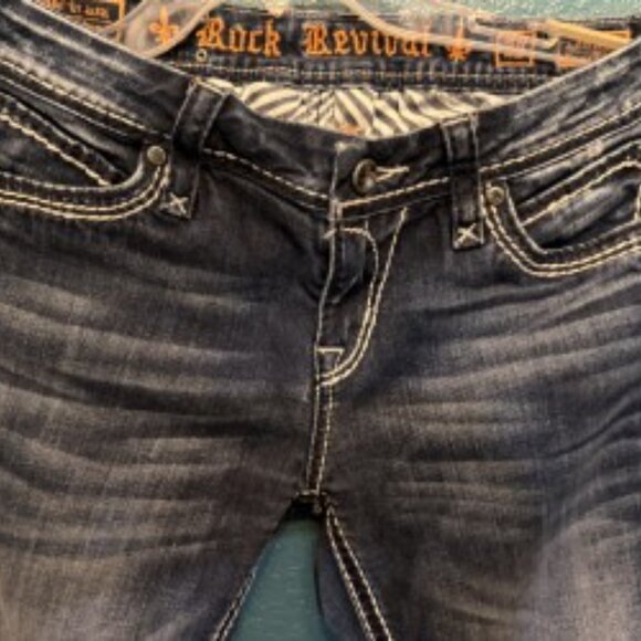 Miss Me Jeans Bootcut, Worn Once 28x31. Discounted Shipping - Picture 2 of 4